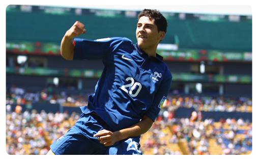 Benzia et les bleuets font tomber un favori Yassine Benzia
