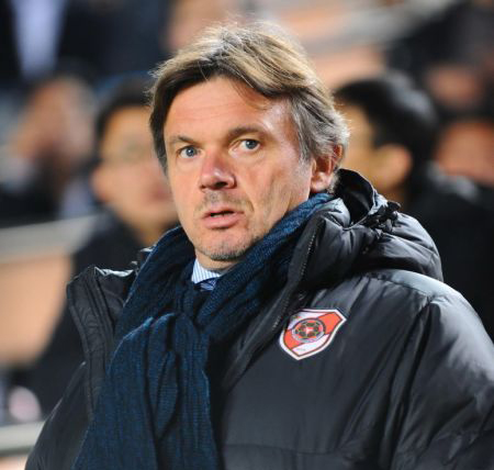 Nouvelle mission asiatique pour Troussier Philippe Troussier