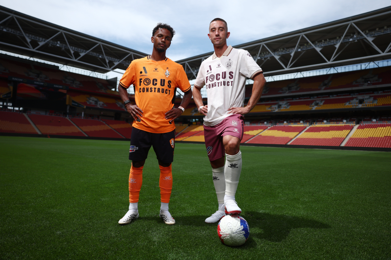 Tyrese Francois et Joel King posent sous les couleurs du Roar