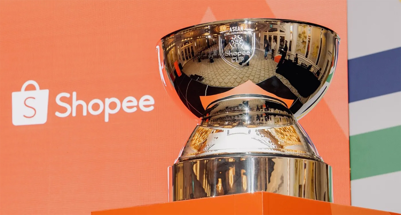 Le trophée de la Shopee Cup
